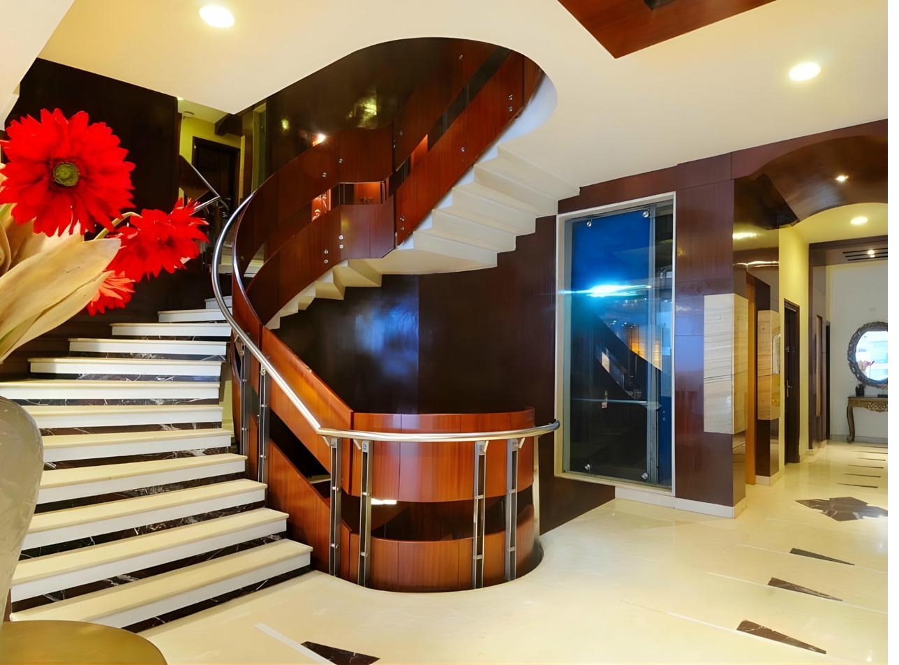 Hotel Aura Lobby - Elegant Interior