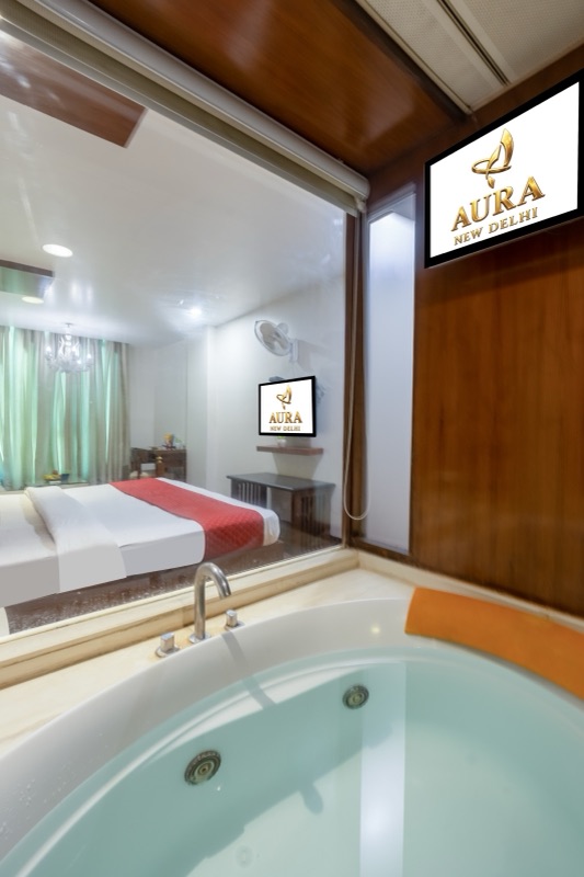 Jacuzzi & Baths at Hotel Aura New Delhi